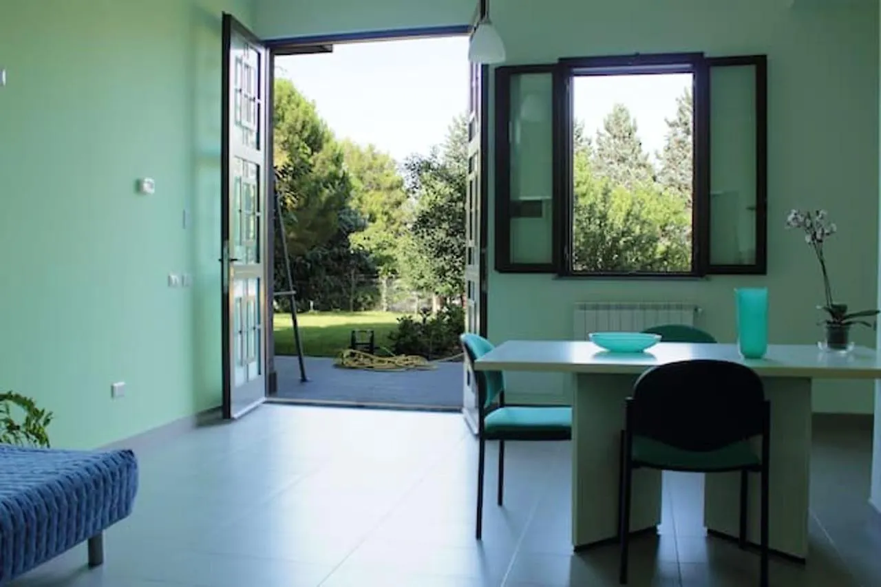 Welcoming Apartment In Nicolosi With Included Parking איטליה
